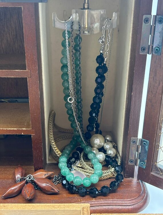 アンティークアクセサリーまとめ（金・貴金属）の商品画像 - 査定依頼日：2025年3月17日 - 最高査定価格：5,000円