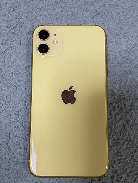 iPhone iPhone11 128GB SIMフリー（スマホ）の商品画像 - 査定依頼日：2026年5月26日 - 最高査定価格：8,500円