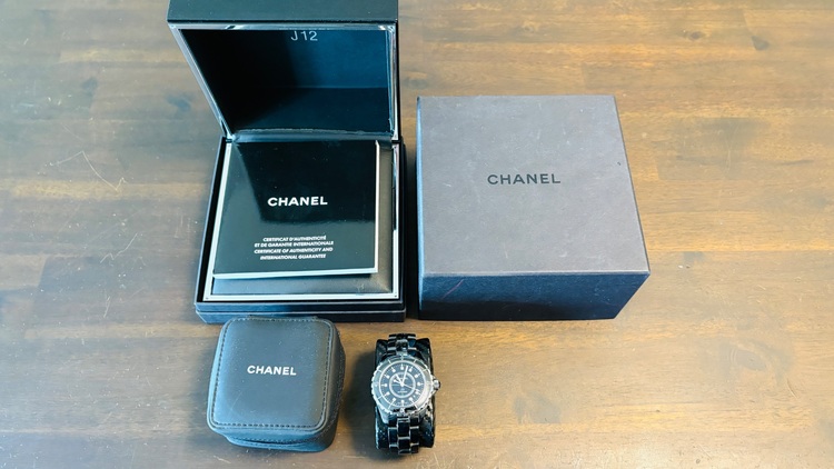 J12 ダイヤ文字盤（高級時計）の商品画像 - 査定依頼日：2025年8月23日 - 最高査定価格：260,000円