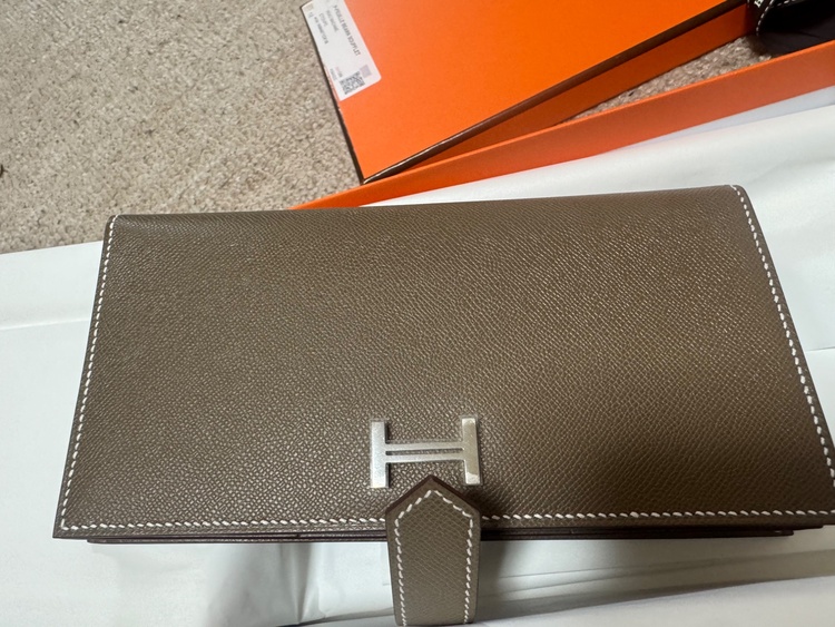 べアン（ブランドバッグ）の商品画像 - 査定依頼日：2026年4月4日 - 最高査定価格：450,000円