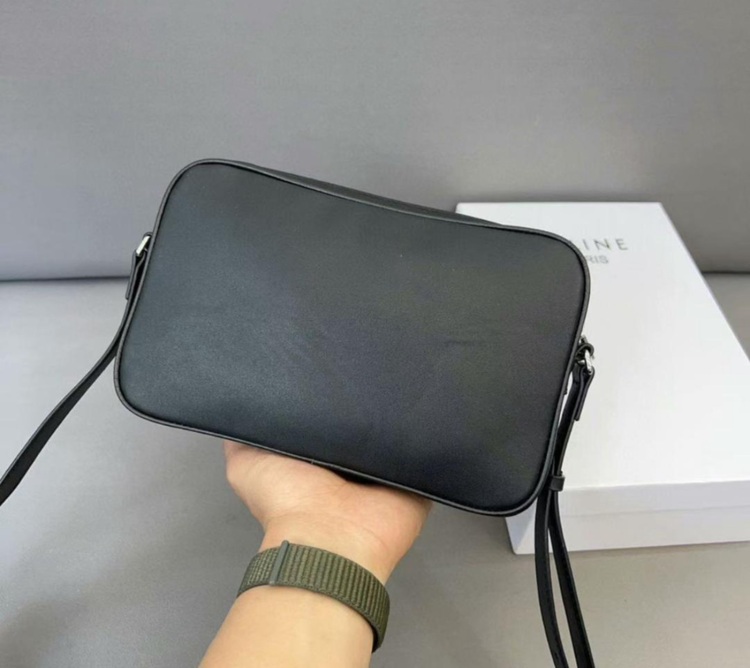 ショルダーバッグ（ブランドバッグ）の商品画像 - 査定依頼日：2025年7月24日 - 最高査定価格：130,000円