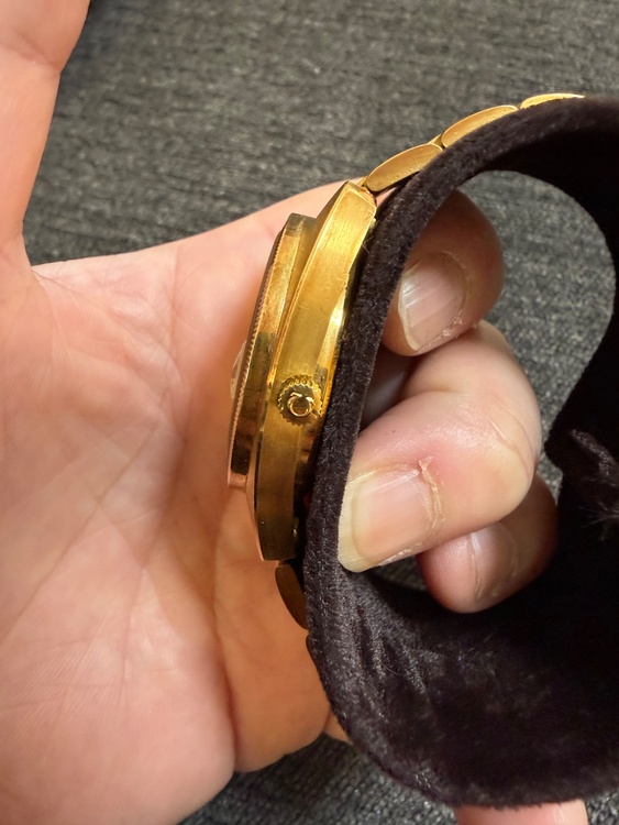 オメガ コンステーション 1680057（高級時計）の商品画像 - 査定依頼日：2025年12月17日 - 最高査定価格：2,050,000円