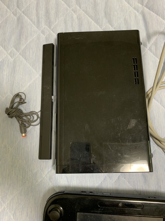 wiiu（ゲーム機本体・ゲームソフト）の商品画像 - 査定依頼日：2020年7月12日 - 最高査定価格：2,200円