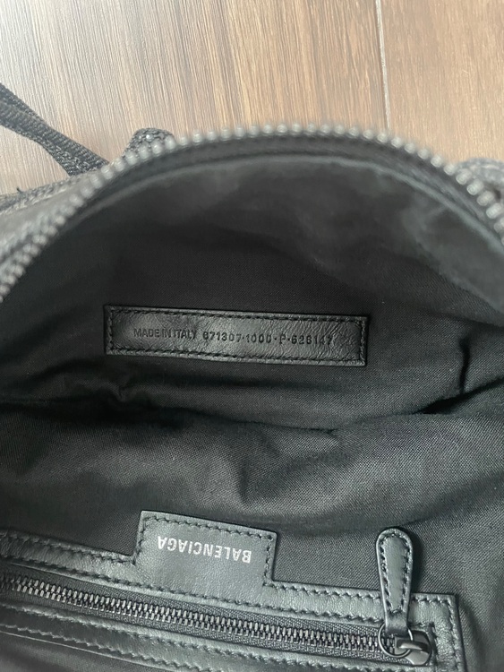 バレンシアガ  （ブランドバッグ）の商品画像 - 査定依頼日：2025年9月2日 - 最高査定価格：140,000円