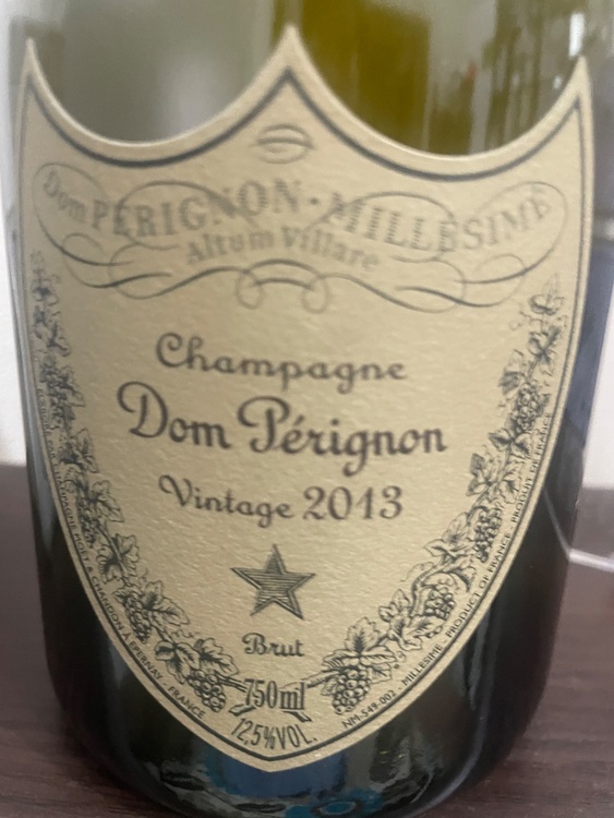 シャンパン ドン・ペリニヨン （お酒）の商品画像 - 査定依頼日：2025年6月13日 - 最高査定価格：19,000円