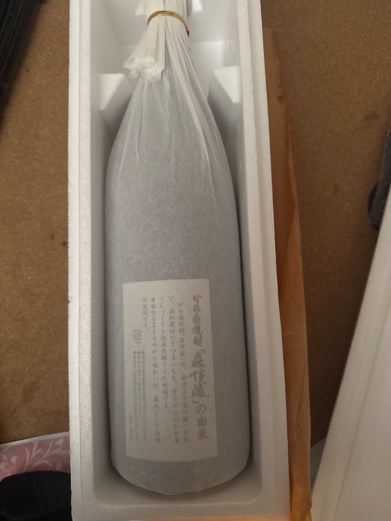 焼酎 森伊蔵 （お酒）の商品画像 - 査定依頼日：2025年11月16日 - 最高査定価格：100,000円