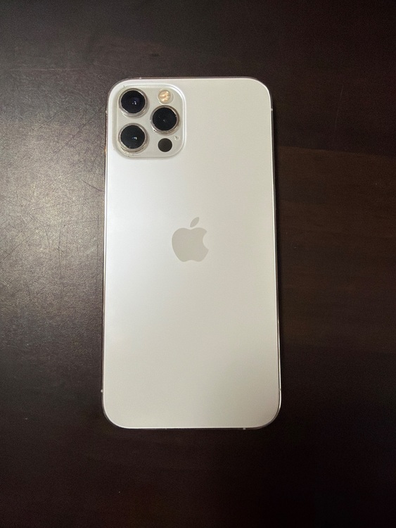 iPhone 12 Pro 128GB docomo（スマホ）の商品画像 - 査定依頼日：2025年10月19日 - 最高査定価格：30,000円