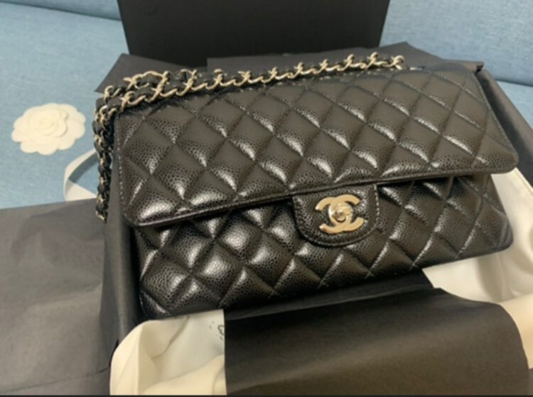 クラシックハンドバッグ マトラッセチェーンショルダー ブラックミディアム（ブランドバッグ）の商品画像 - 査定依頼日：2024年12月25日 - 最高査定価格：700,000円