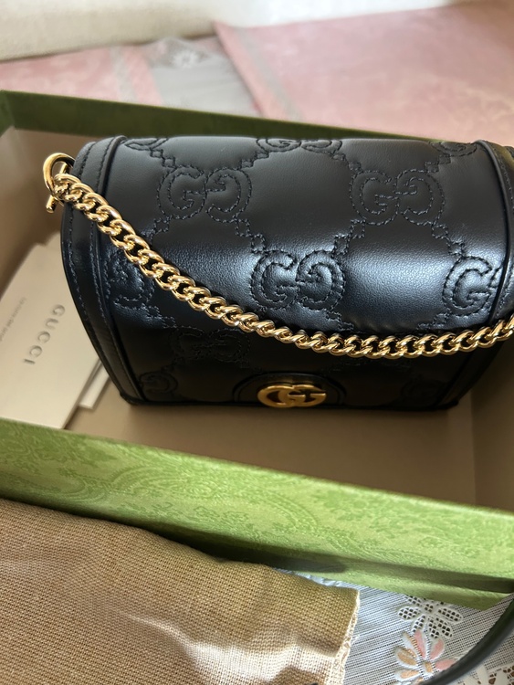 GGマトラッセショルダーバック（ブランドバッグ）の商品画像 - 査定依頼日：2026年1月12日 - 最高査定価格：80,000円