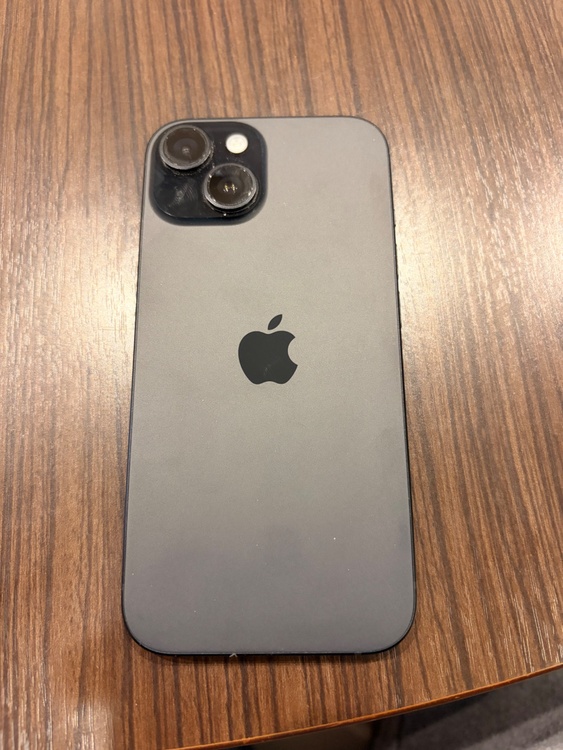 iPhone 15 256GB SIMフリー（スマホ）の商品画像 - 査定依頼日：2026年1月23日 - 最高査定価格：100,000円