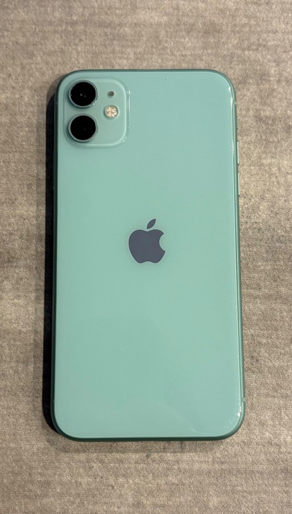 iPhone11 MWM6 2J/A（スマホ）の商品画像 - 査定依頼日：2026年4月12日 - 最高査定価格：19,000円