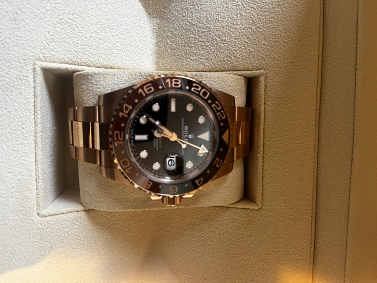 126715CHNR（高級時計）の商品画像 - 査定依頼日：2025年12月18日 - 最高査定価格：6,250,000円