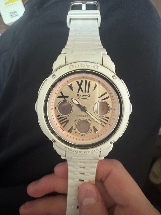 G-SHOCK その他 BGA-15（高級時計）の商品画像 - 査定依頼日：2025年11月2日 - 最高査定価格：1,500円