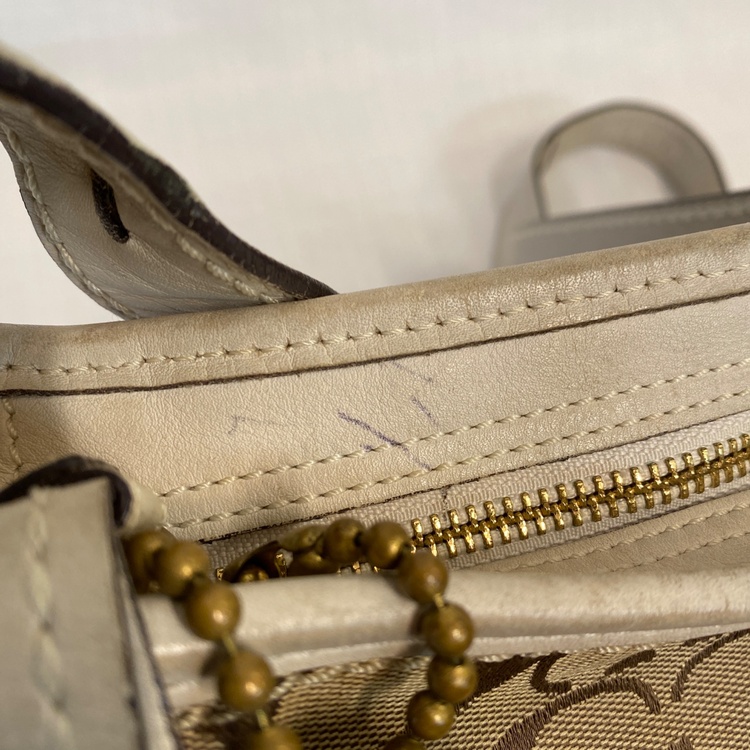 その他 コーチ （ブランドバッグ）の商品画像 - 査定依頼日：2026年3月8日 - 最高査定価格：1,500円