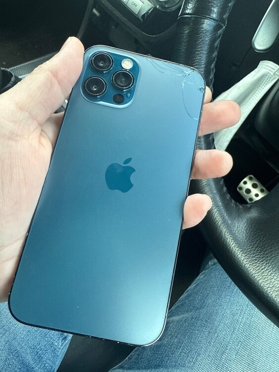 iPhone12 Pro（スマホ）の商品画像 - 査定依頼日：2025年2月11日 - 最高査定価格：21,000円