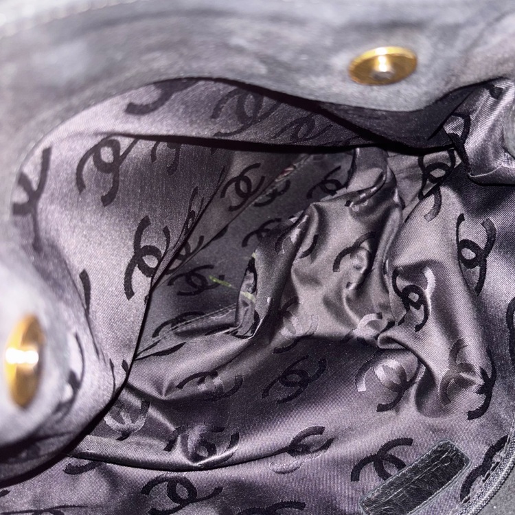 ワイルドステッチキャビアスキンバッグ（ブランドバッグ）の商品画像 - 査定依頼日：2025年7月31日 - 最高査定価格：70,000円