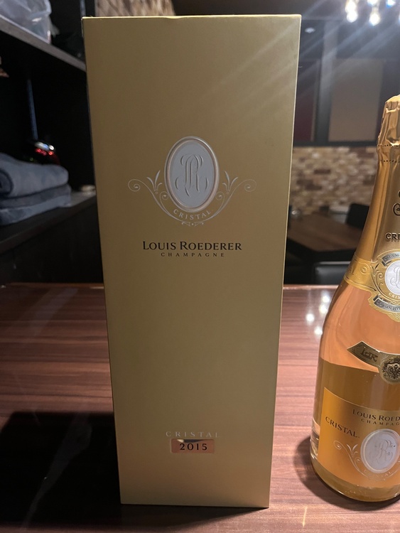 クリスタル2015（お酒）の商品画像 - 査定依頼日：2026年3月31日 - 最高査定価格：30,000円