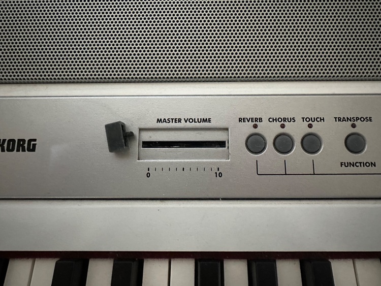 KORG デジタルピアノ　SP-250（ピアノ・楽器・PA機材）の商品画像 - 査定依頼日：2025年11月16日 - 最高査定価格：1,000円