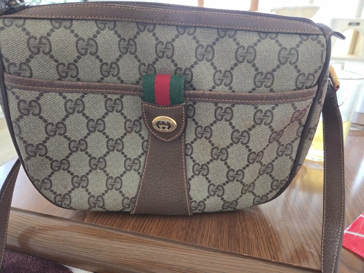 グッチ  （ブランドバッグ）の商品画像 - 査定依頼日：2026年3月27日 - 最高査定価格：35,000円