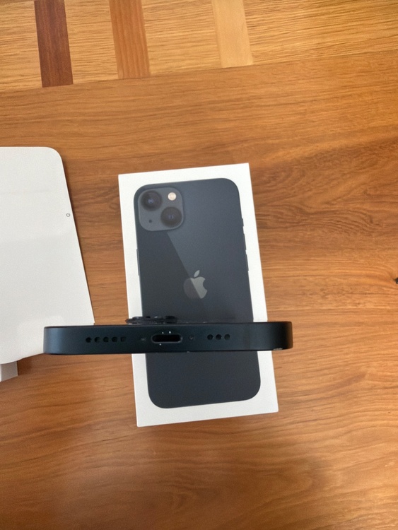 iPhone 13 128GB docomo（スマホ）の商品画像 - 査定依頼日：2026年4月20日 - 最高査定価格：36,000円
