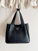 プラダ  （ブランドバッグ）の商品画像 - 査定依頼日：2025年1月25日 - 最高査定価格：200,000円