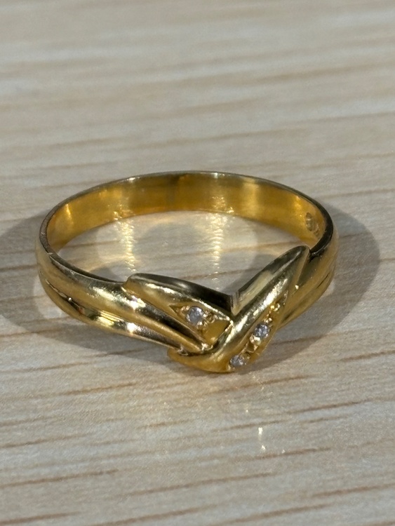 ダイヤモンドリング（宝石）の商品画像 - 査定依頼日：2026年4月8日 - 最高査定価格：150,000円