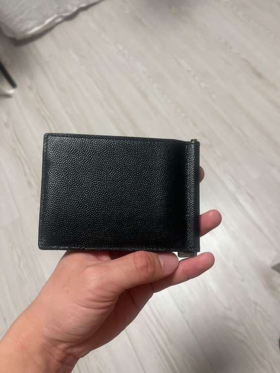 イブサンローラン  （ブランドバッグ）の商品画像 - 査定依頼日：2026年1月9日 - 最高査定価格：25,000円