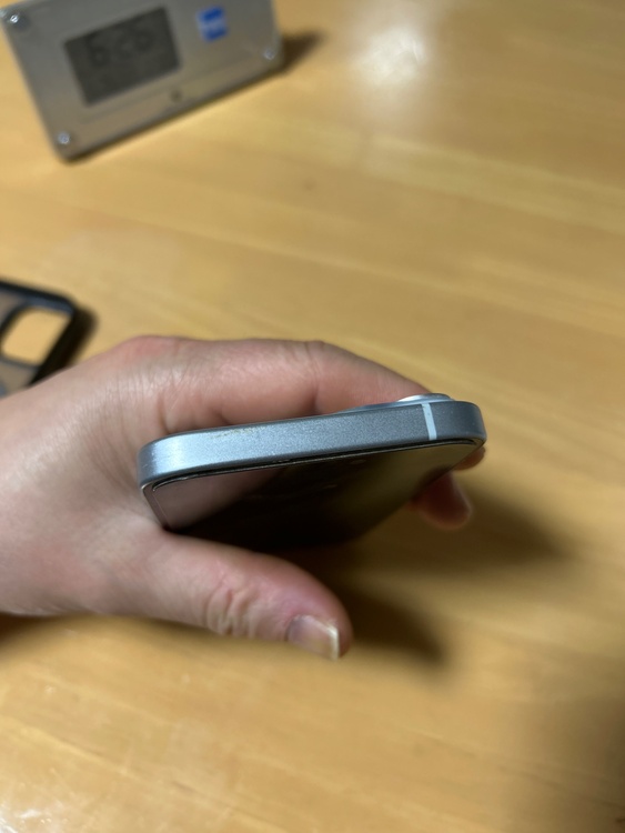 iPhone 15 128GB SIMフリー（スマホ）の商品画像 - 査定依頼日：2026年4月26日 - 最高査定価格：63,000円