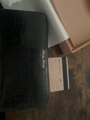 miumiu 長財布（ブランド財布・小物）の商品画像 - 査定依頼日：2024年3月3日 - 最高査定価格：3,000円