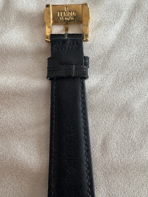 FENDI腕時計（電池切れ）ボーイズ（高級時計）の商品画像 - 査定依頼日：2026年3月15日 - 最高査定価格：2,000円