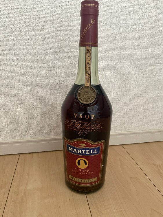 ブランデー マーテル （お酒）の商品画像 - 査定依頼日：2025年2月23日 - 最高査定価格：3,600円