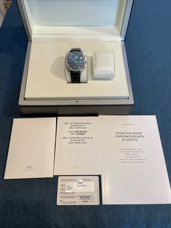 ポルトキーゼクロノグラフクラッシック（高級時計）の商品画像 - 査定依頼日：2026年2月15日 - 最高査定価格：100,000円