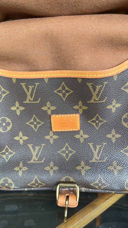 わからないですが、神戸本町のルイビトン店で購入したバッグです。（ブランドバッグ）の商品画像 - 査定依頼日：2025年8月24日 - 最高査定価格：70,000円