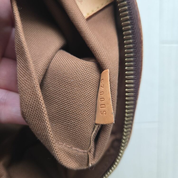 ティボリ（ブランドバッグ）の商品画像 - 査定依頼日：2025年11月8日 - 最高査定価格：130,000円