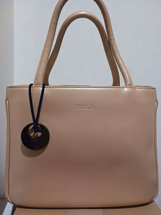 その他 フルラ （ブランドバッグ）の商品画像 - 査定依頼日：2025年3月10日 - 最高査定価格：1,000円