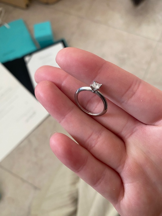 ティファニーダイヤモンドジュエリー（宝石）の商品画像 - 査定依頼日：2026年3月27日 - 最高査定価格：800,000円