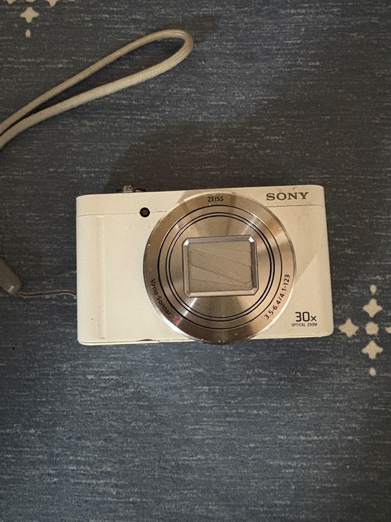 DSC-WX500（カメラ）の商品画像 - 査定依頼日：2026年7月27日 - 最高査定価格：28,000円