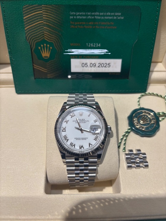 ロレックス デイトジャスト 126234（高級時計）の商品画像 - 査定依頼日：2025年10月15日 - 最高査定価格：1,730,000円