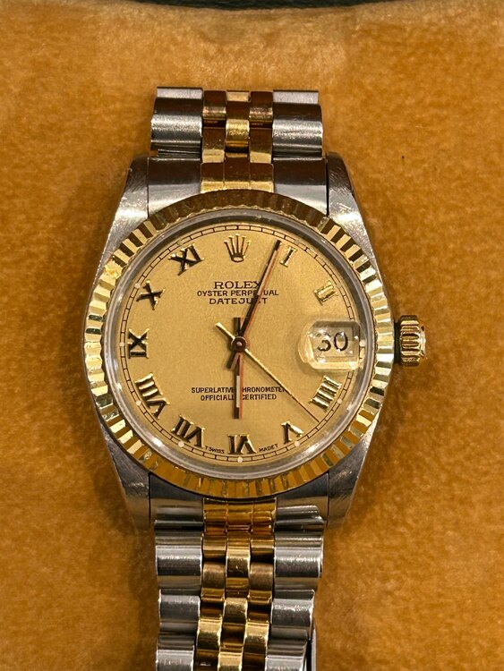 ロレックス デイトジャスト 6827（高級時計）の商品画像 - 査定依頼日：2025年3月5日 - 最高査定価格：810,000円