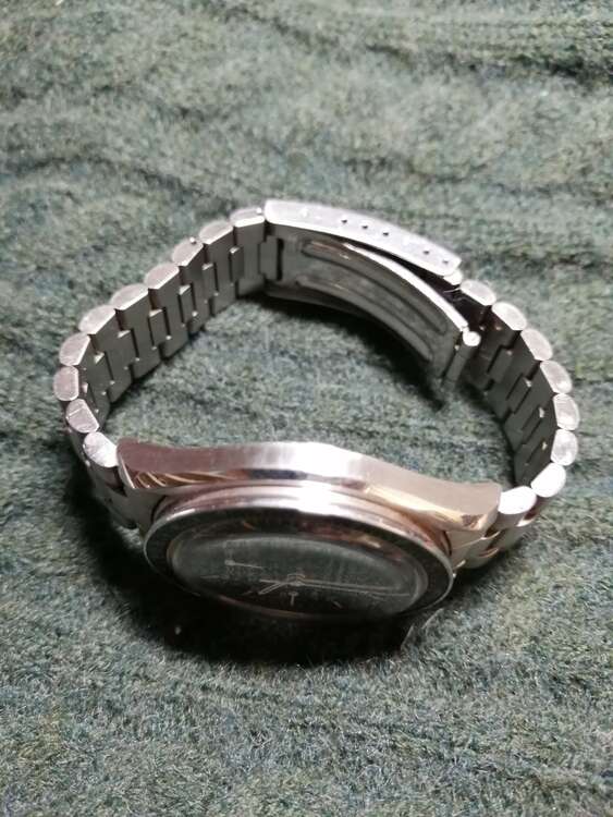 オメガスピードマスター　オートマチック（高級時計）の商品画像 - 査定依頼日：2025年3月21日 - 最高査定価格：370,000円