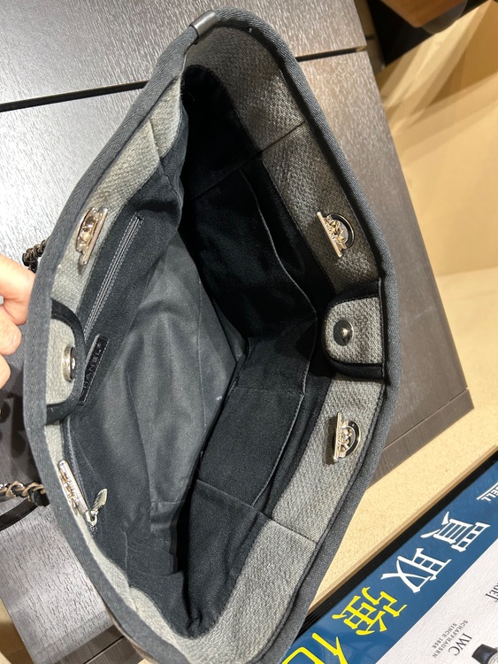 ドーヴィル（ブランドバッグ）の商品画像 - 査定依頼日：2025年11月27日 - 最高査定価格：560,000円