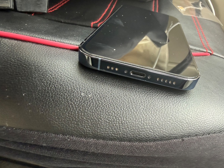 iPhone 13 Pro 128GB Softbank（スマホ）の商品画像 - 査定依頼日：2026年4月6日 - 最高査定価格：38,000円