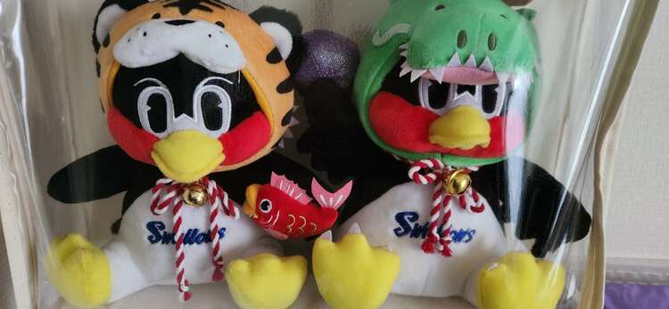 ヤクルトスワローズ つば九郎干支のぬいぐるみタグ付き8個とクッション1こ（その他のおもちゃ）の商品画像 - 査定依頼日：2025年2月9日 - 最高査定価格：8,000円