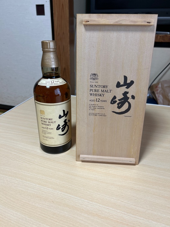 ウイスキー サントリー山崎 （お酒）の商品画像 - 査定依頼日：2026年5月4日 - 最高査定価格：50,000円