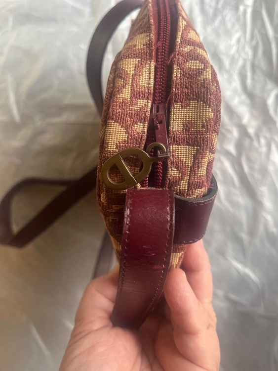 ディオール  （ブランドバッグ）の商品画像 - 査定依頼日：2025年11月12日 - 最高査定価格：30,000円