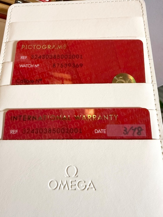 オメガ スピードマスター 324.30.38.50.01.001（高級時計）の商品画像 - 査定依頼日：2025年9月2日 - 最高査定価格：480,000円