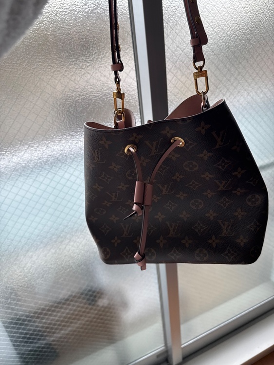 ルイヴィトン　ネオノエ（ブランドバッグ）の商品画像 - 査定依頼日：2026年3月6日 - 最高査定価格：210,000円