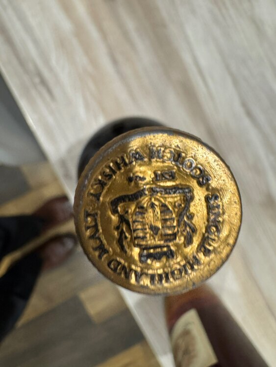 マッカラン25（お酒）の商品画像 - 査定依頼日：2025年2月24日 - 最高査定価格：360,000円