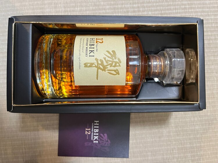 ウイスキー サントリー響 （お酒）の商品画像 - 査定依頼日：2025年4月2日 - 最高査定価格：38,000円