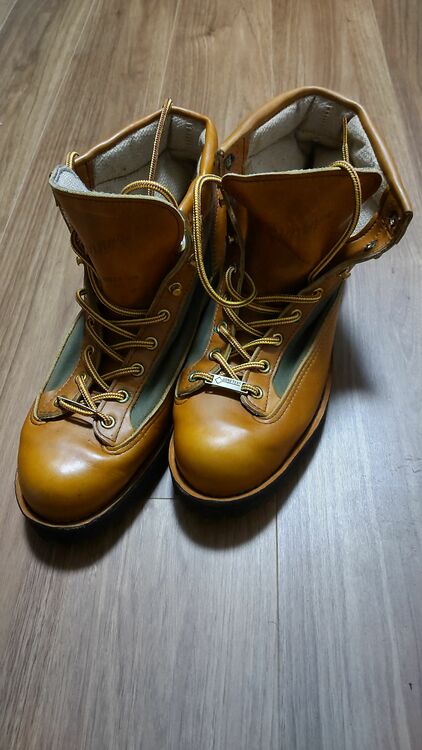 ダナーライト　80周年モデル　30442（古着・ファッション）の商品画像 - 査定依頼日：2025年8月12日 - 最高査定価格：10,000円